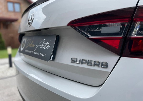 Skoda Superb cena 79900 przebieg: 153000, rok produkcji 2019 z Brzeszcze małe 781